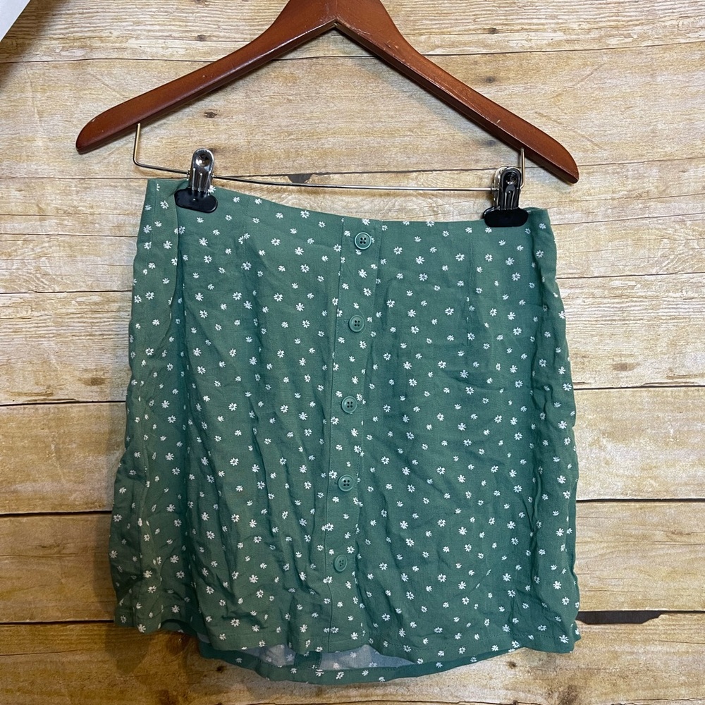 Aeropostale floral skirt 🛍